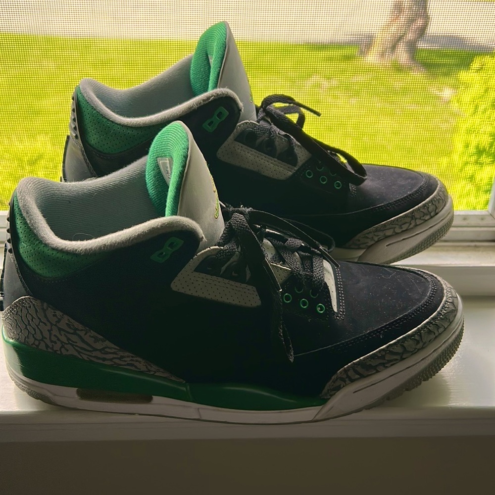 Jordan 3s Sz. 10